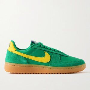 Nike Women's Field General Sneakers (Never Worn)